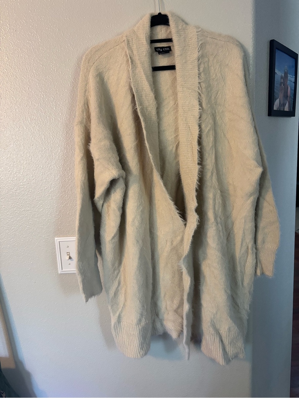 City Chic Soft Cream Fuzzy Open Cardigan L (20)
